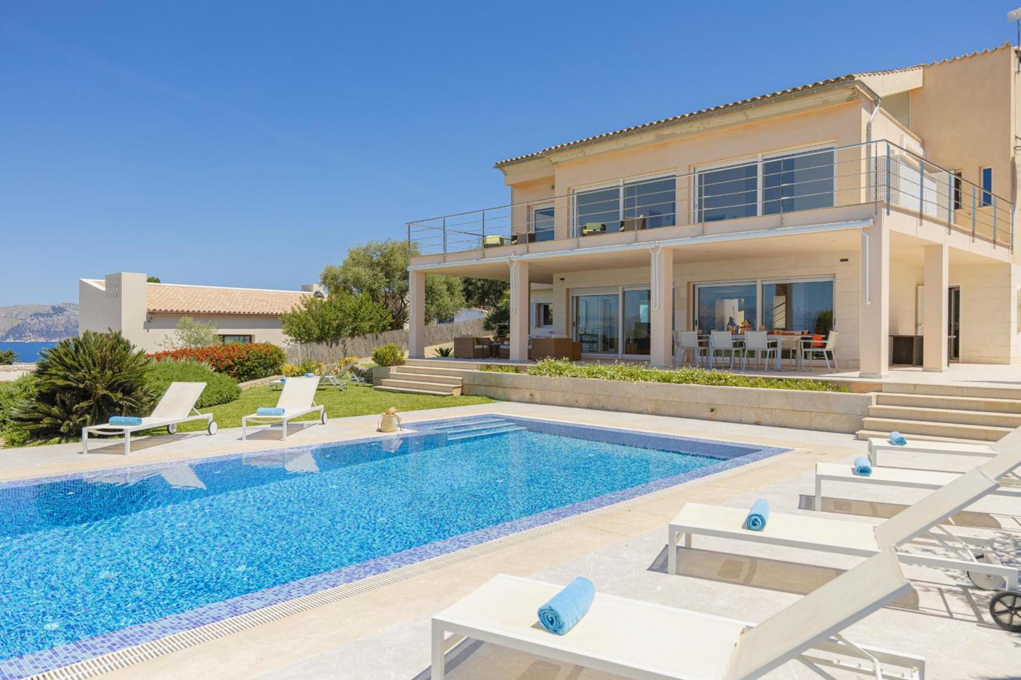 Garau / Heura 8 Alcudia (Mallorca)