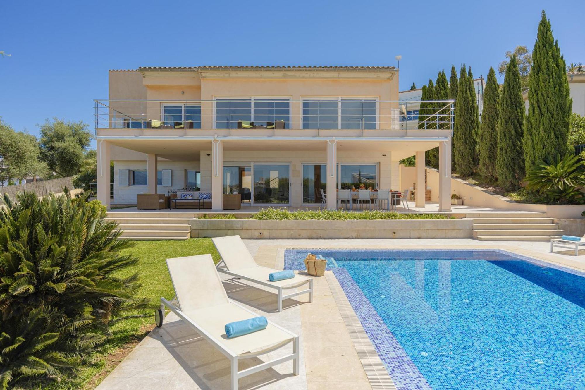 Garau / Heura 8 Villa Alcudia (Mallorca)